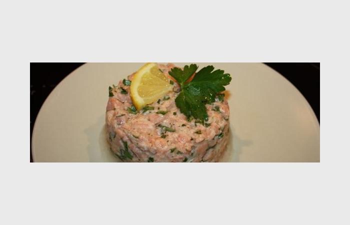 Rgime Dukan (recette minceur) : Tartare de saumon frais #dukan https://www.proteinaute.com/recette-tartare-de-saumon-frais-10187.html