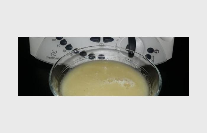 Rgime Dukan (recette minceur) : Velout de courgettes au Thermomix #dukan https://www.proteinaute.com/recette-veloute-de-courgettes-au-thermomix-10401.html