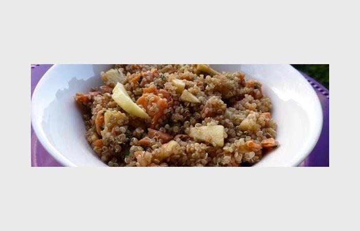 Rgime Dukan (recette minceur) : Salade de quinoa au saumon fum et pomme #dukan https://www.proteinaute.com/recette-salade-de-quinoa-au-saumon-fume-et-pomme-11065.html