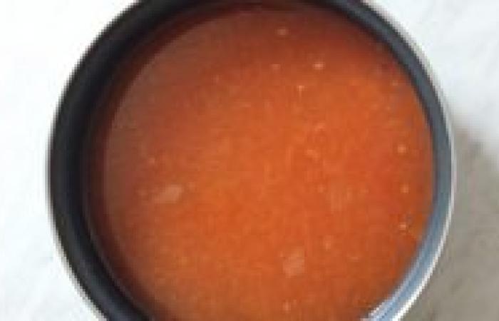 Rgime Dukan (recette minceur) : Soupe de tomates  l'ail #dukan https://www.proteinaute.com/recette-soupe-de-tomates-a-l-ail-11112.html
