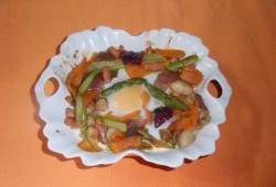 Rgime Dukan, la recette Oeuf cocotte, asperge et carotte