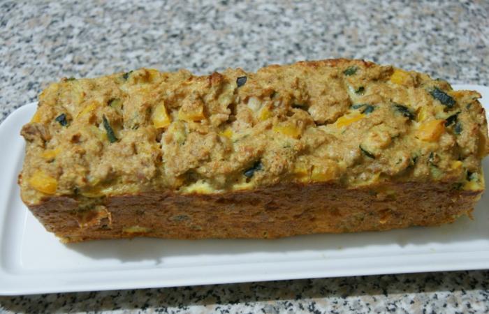 Rgime Dukan (recette minceur) : Cake moelleux Thon, Courgette, Poivron et oignon #dukan https://www.proteinaute.com/recette-cake-moelleux-thon-courgette-poivron-et-oignon-1148.html