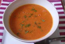 Photo Dukan Soupe froide de tomate  l'ail