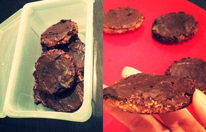 Rgime Dukan (recette minceur) : Biscuits chocolat #dukan https://www.proteinaute.com/recette-biscuits-chocolat-12503.html
