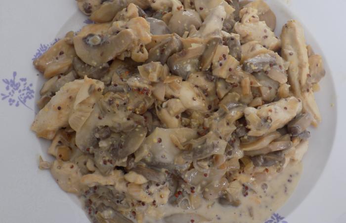 Rgime Dukan (recette minceur) : Poulet  la moutarde et aux champignons #dukan https://www.proteinaute.com/recette-poulet-a-la-moutarde-et-aux-champignons-12866.html