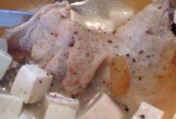 Rgime Dukan, la recette Soupe de poulet aux ds de tofu