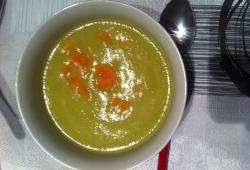 Rgime Dukan, la recette Soupe aux fnes et tiges de fenouil 'thermomix'