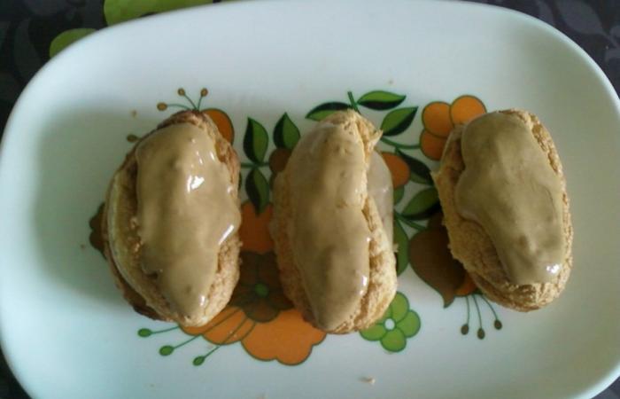 Régime Dukan (recette minceur) : Eclairs au café #dukan https://www.proteinaute.com/recette-eclairs-au-cafe-1763.html