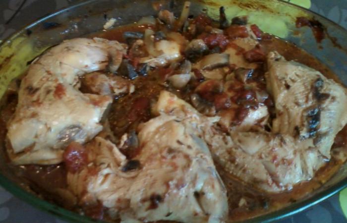 Rgime Dukan (recette minceur) : Cuisses de poulet aux champignons #dukan https://www.proteinaute.com/recette-cuisses-de-poulet-aux-champignons-2229.html