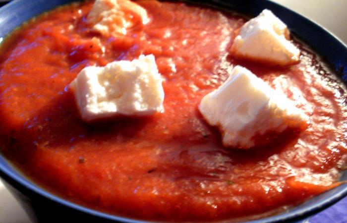 Rgime Dukan (recette minceur) : Soupe  la tomate provenale #dukan https://www.proteinaute.com/recette-soupe-a-la-tomate-provencale-2885.html