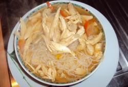 Recette Dukan : Soupe pice de vermicelles de konjacs au blanc de poulet rti