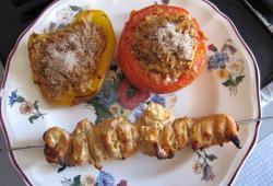 Recette Dukan : Brochettes poulet Tandori, tomates et poivrons farcis aux protines de soja