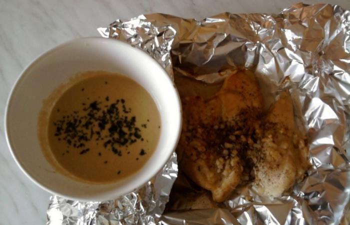 Rgime Dukan (recette minceur) : Papillotte de Poulet aux herbes et sa sauce moutarde #dukan https://www.proteinaute.com/recette-papillotte-de-poulet-aux-herbes-et-sa-sauce-moutarde-3592.html