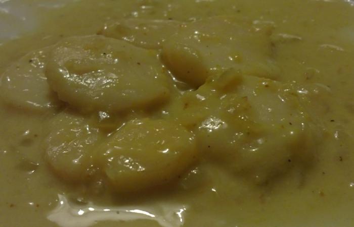 Rgime Dukan (recette minceur) : Saint-jacques sauce curry #dukan https://www.proteinaute.com/recette-saint-jacques-sauce-curry-3860.html