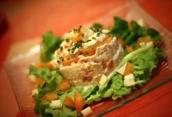 Recette Dukan : Rillettes de thon  la tomate sur son lit de salade verte et surimis