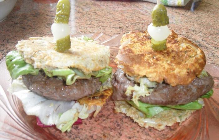 Rgime Dukan (recette minceur) : Hamburger aux deux saveurs #dukan https://www.proteinaute.com/recette-hamburger-aux-deux-saveurs-4267.html