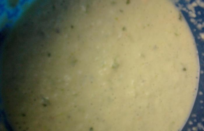 Rgime Dukan (recette minceur) : Sauce pour accompagner vos blinis poivron vert #dukan https://www.proteinaute.com/recette-sauce-pour-accompagner-vos-blinis-poivron-vert-4395.html