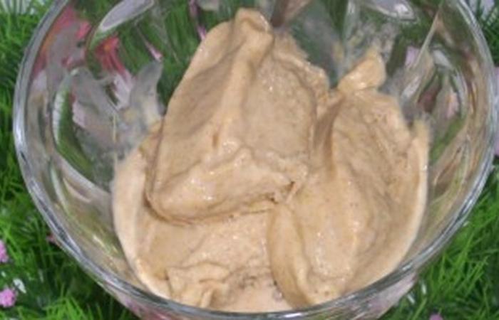 Rgime Dukan (recette minceur) : Crme glace rhubarbe-cannelle #dukan https://www.proteinaute.com/recette-creme-glacee-rhubarbe-cannelle-4495.html