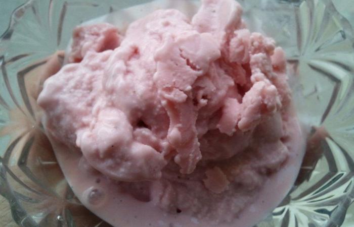 Rgime Dukan (recette minceur) : Glace  la fraise des bois #dukan https://www.proteinaute.com/recette-glace-a-la-fraise-des-bois-5406.html