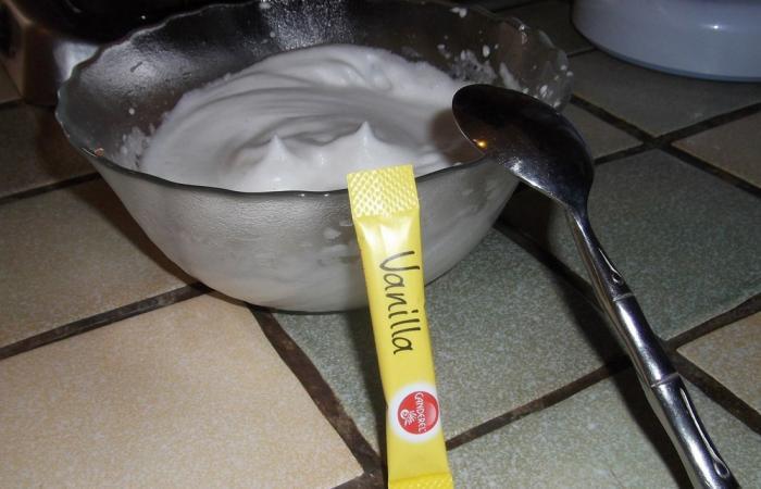 Rgime Dukan (recette minceur) : Mousse vanille sans yaourt ni jaune d'oeuf #dukan https://www.proteinaute.com/recette-mousse-vanillee-sans-yaourt-ni-jaune-d-oeuf-5584.html