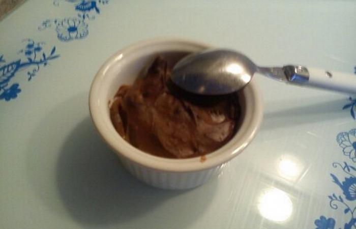 Régime Dukan (recette minceur) : Crème catalane au chocolat #dukan https://www.proteinaute.com/recette-creme-catalane-au-chocolat-5616.html