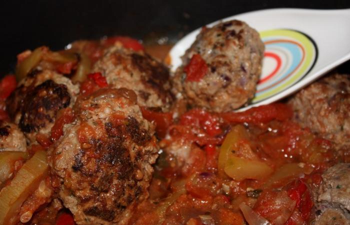 Rgime Dukan (recette minceur) : Boulettes de viande  la tomate #dukan https://www.proteinaute.com/recette-boulettes-de-viande-a-la-tomate-5652.html