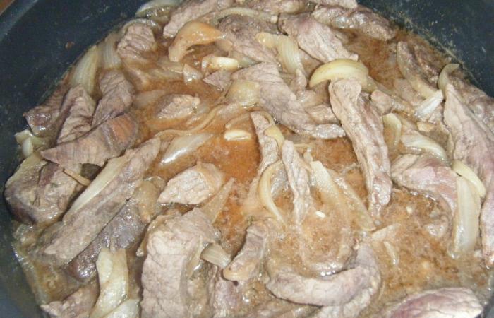 Rgime Dukan (recette minceur) : Boeuf saut aux oignons faon chinoise #dukan https://www.proteinaute.com/recette-boeuf-saute-aux-oignons-facon-chinoise-5730.html
