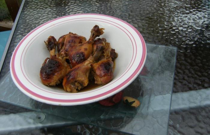 Rgime Dukan (recette minceur) : Pilons de poulet caramliss en sucr sal #dukan https://www.proteinaute.com/recette-pilons-de-poulet-caramelises-en-sucre-sale-5901.html