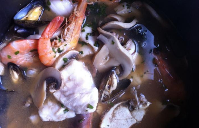 Rgime Dukan (recette minceur) : March flottant (soupe-repas thae) #dukan https://www.proteinaute.com/recette-marche-flottant-soupe-repas-thaie-5917.html