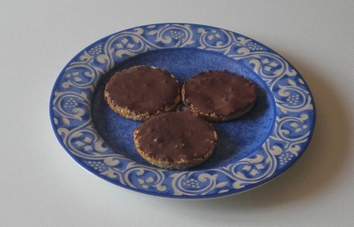Rgime Dukan (recette minceur) : Biscuits au chocolat au lait #dukan https://www.proteinaute.com/recette-biscuits-au-chocolat-au-lait-6022.html