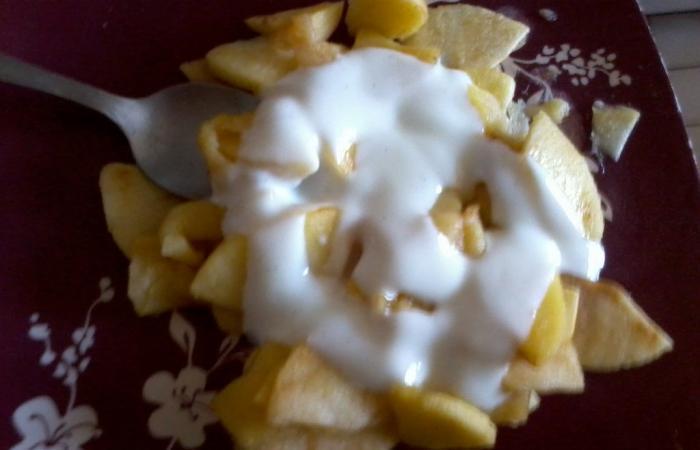 Rgime Dukan (recette minceur) : Poele de fruits et son nuage lact #dukan https://www.proteinaute.com/recette-poelee-de-fruits-et-son-nuage-lacte-6105.html