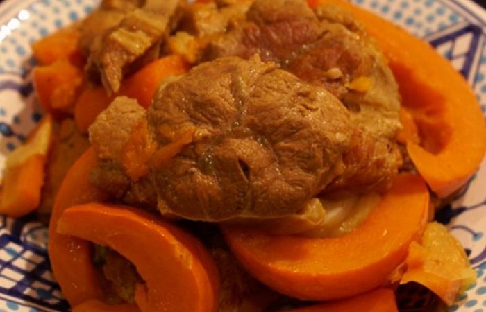 Régime Dukan (recette minceur) : Tajine de veau au potimarron et safran #dukan https://www.proteinaute.com/recette-tajine-de-veau-au-potimarron-et-safran-6241.html