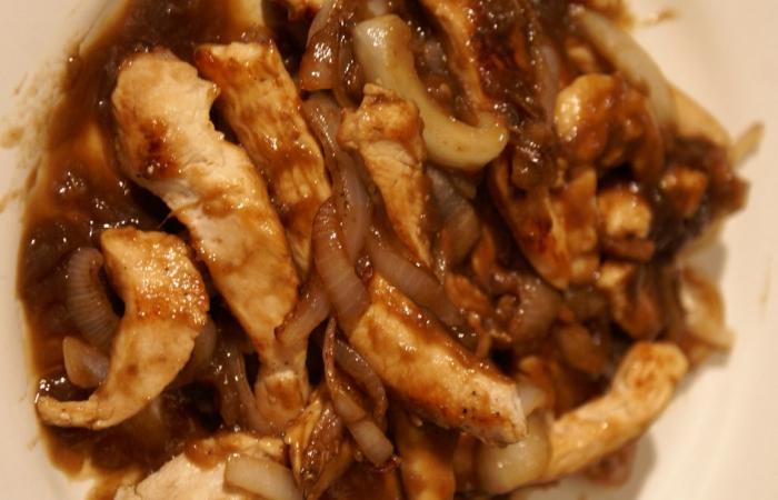 Régime Dukan (recette minceur) : Poulet sauce coca #dukan https://www.proteinaute.com/recette-poulet-sauce-coca-6248.html