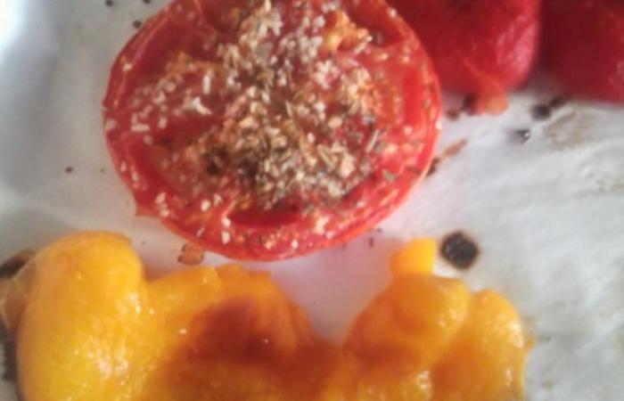 Rgime Dukan (recette minceur) : Tomate provenale et poivronade #dukan https://www.proteinaute.com/recette-tomate-provencale-et-poivronade-6251.html