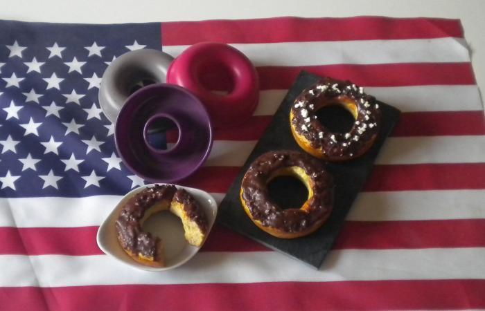 Rgime Dukan (recette minceur) : Donuts au chocolat #dukan https://www.proteinaute.com/recette-donuts-au-chocolat-6649.html