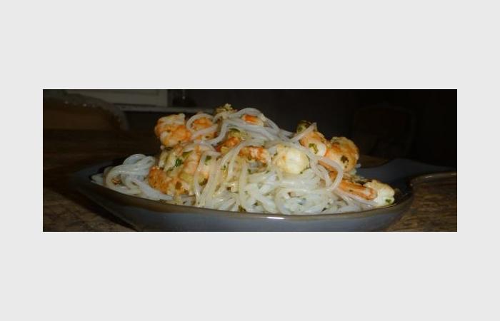 Rgime Dukan (recette minceur) : Crevettes sur lit de Shiratakis #dukan https://www.proteinaute.com/recette-crevettes-sur-lit-de-shiratakis-7092.html