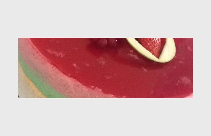 Rgime Dukan (recette minceur) : Bavarois pistache fraise #dukan https://www.proteinaute.com/recette-bavarois-pistache-fraise-7340.html