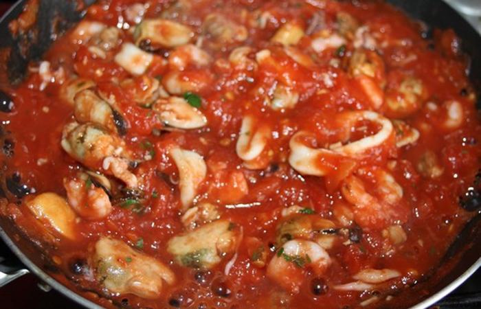 Rgime Dukan (recette minceur) : Mlange de fruits de mer  la tomate #dukan https://www.proteinaute.com/recette-melange-de-fruits-de-mer-a-la-tomate-760.html