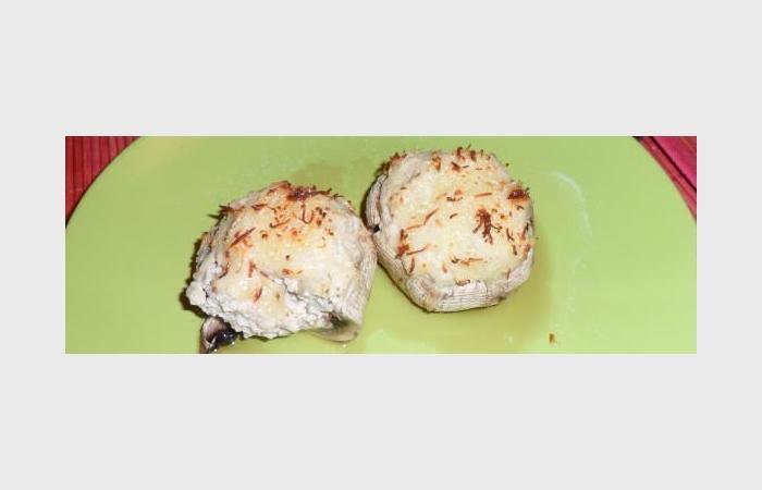 Rgime Dukan (recette minceur) : Champignons farcis au saumon fum #dukan https://www.proteinaute.com/recette-champignons-farcis-au-saumon-fume-7770.html