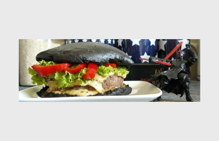 Rgime Dukan (recette minceur) : Dark Vador Burger comme chez Quick #dukan https://www.proteinaute.com/recette-dark-vador-burger-comme-chez-quick-8432.html