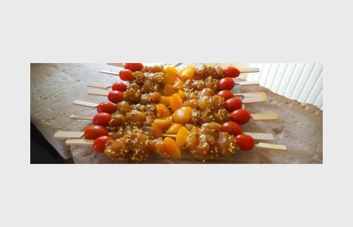 Rgime Dukan (recette minceur) : Brochette de poulet et pche au colombo #dukan https://www.proteinaute.com/recette-brochette-de-poulet-et-peche-au-colombo-9105.html