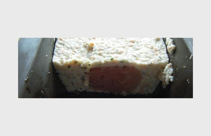 Rgime Dukan (recette minceur) : Terrine saumon et surimi #dukan https://www.proteinaute.com/recette-terrine-saumon-et-surimi-9389.html