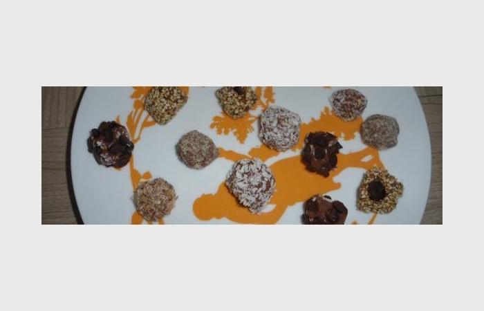 Rgime Dukan (recette minceur) : Chocolats enrobs style truffes  #dukan https://www.proteinaute.com/recette-chocolats-enrobes-style-truffes-9487.html
