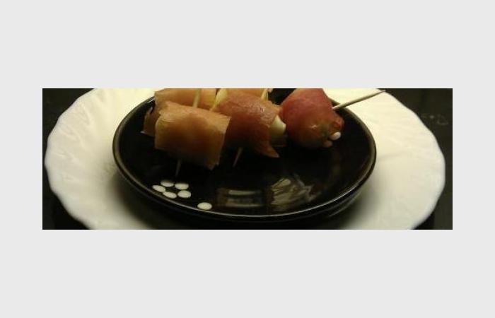 Rgime Dukan (recette minceur) : AperiCaille - oeufs de cailles  la fine de bacon #dukan https://www.proteinaute.com/recette-apericaille-oeufs-de-cailles-a-la-fine-de-bacon-9637.html