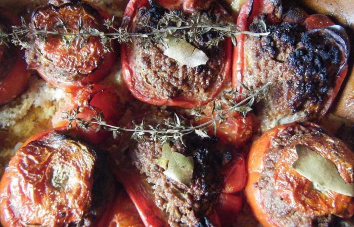 Rgime Dukan (recette minceur) : Tomates et poivrons faris #dukan https://www.proteinaute.com/recette-tomates-et-poivrons-farcis-5706.html