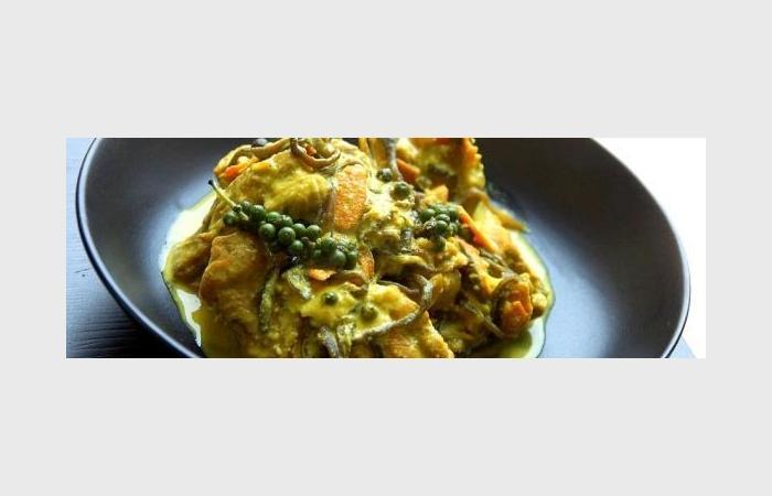R�gime Dukan (recette minceur) : Yellow curry de dinde au poivre vert #dukan https://www.proteinaute.com/recette-yellow-curry-de-dinde-au-poivre-vert-10117.html
