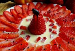 Recette Dukan : Carpaccio de fraises (crème anglaise aux agrumes et fève tonka)