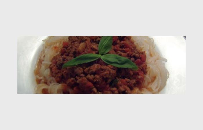 R�gime Dukan (recette minceur) : P�tes (shirataki) sauce bolognaise et basilic #dukan https://www.proteinaute.com/recette-pates-shirataki-sauce-bolognaise-et-basilic-10325.html