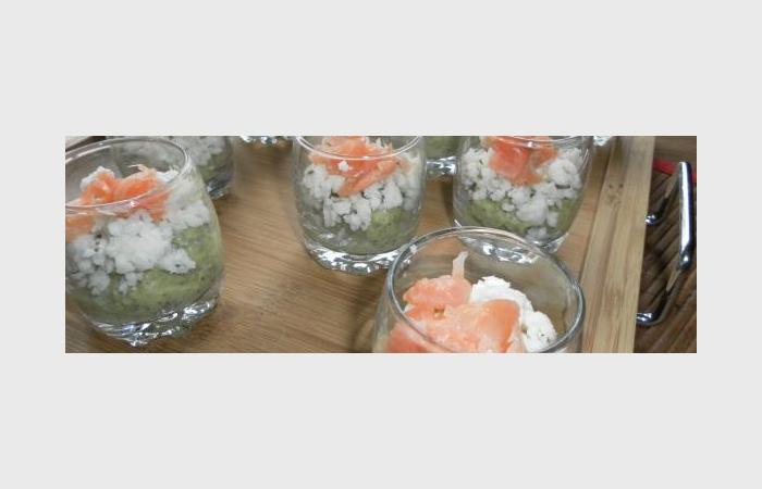 Régime Dukan (recette minceur) : Verrines brocolis et poisson #dukan https://www.proteinaute.com/recette-verrines-brocolis-et-poisson-10376.html