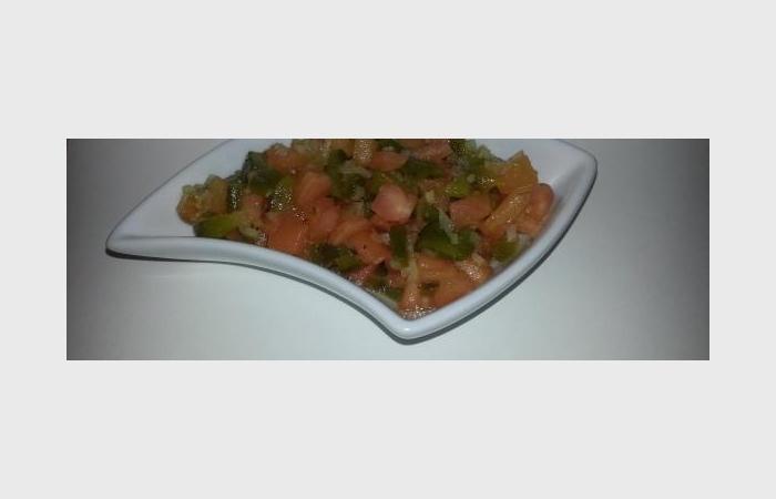 R�gime Dukan (recette minceur) : Salade m�dit�ran�e tomates et poivrons grill�s #dukan https://www.proteinaute.com/recette-salade-mediteranee-tomates-et-poivrons-grilles-10392.html